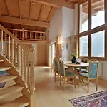 Apartamento Appartementhaus Kostenzer Fügen