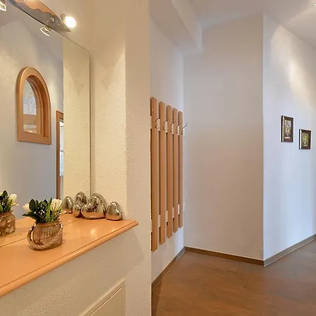 Apartment Appartementhaus Kostenzer Fuegen