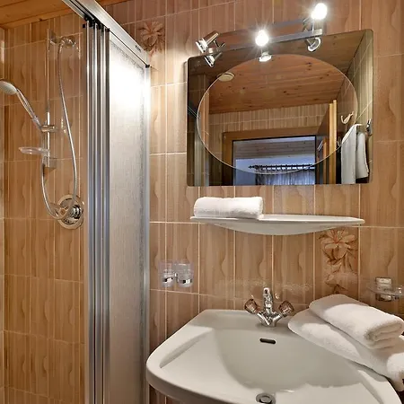 Appartementhaus Kostenzer Lägenhet Fügen