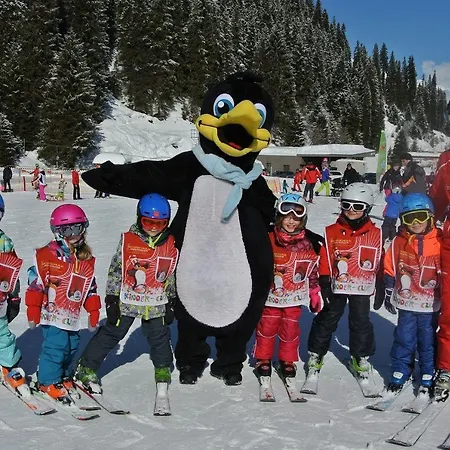 Appartementhaus Kostenzer Apartment Fuegen