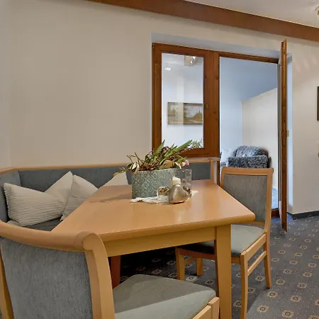 Lägenhet Appartementhaus Kostenzer *