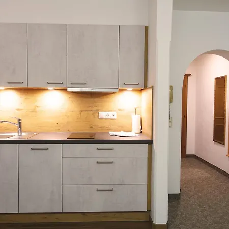 Lägenhet Appartementhaus Kostenzer *