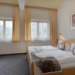 Appartementhaus Kostenzer * Fügen