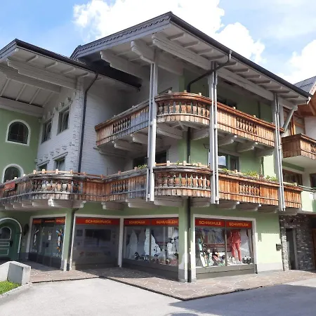 Apartamento Appartementhaus Kostenzer *