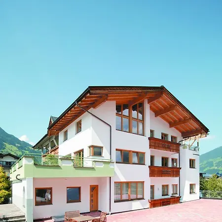 Apartamento Appartementhaus Kostenzer Fügen